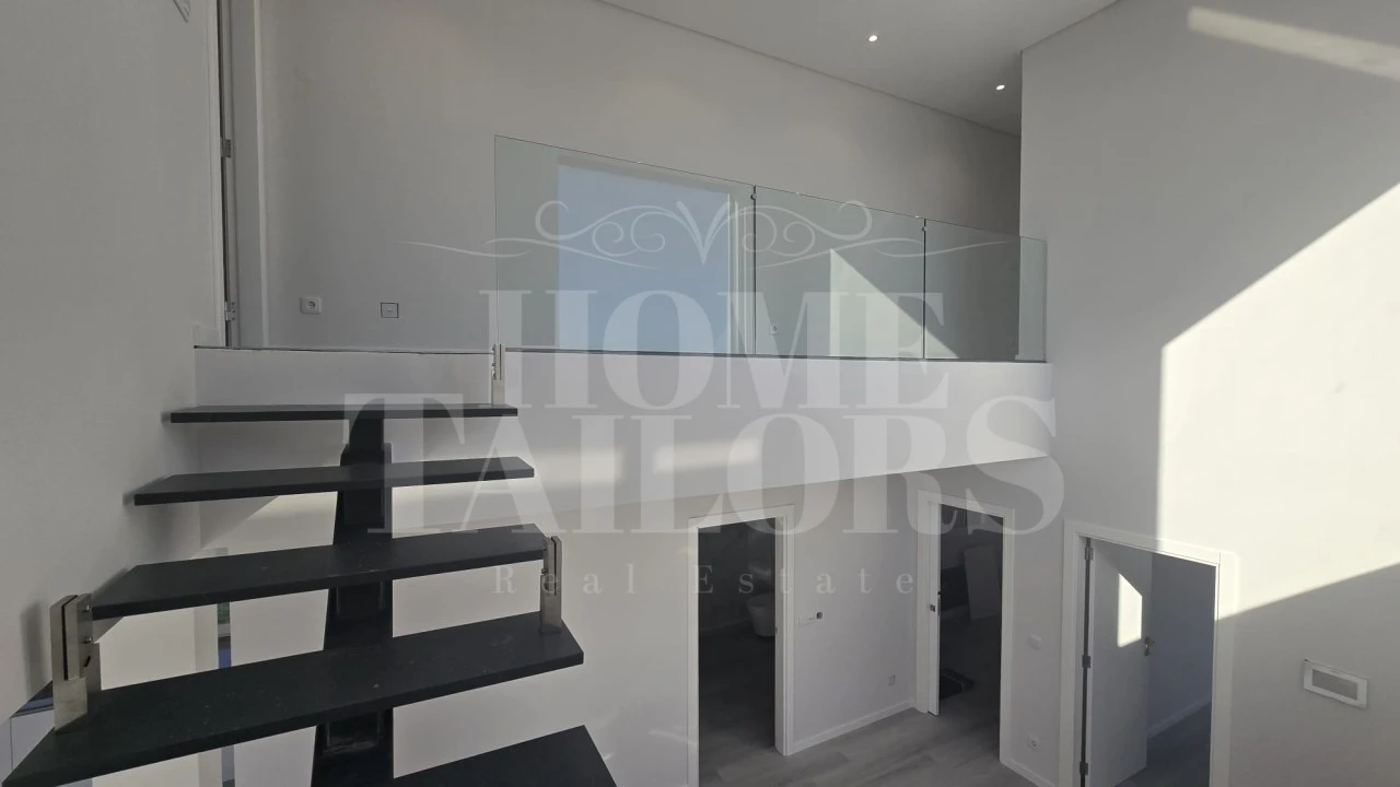 Moradia T4 para Venda em São Pedro da Cadeira Foto 31