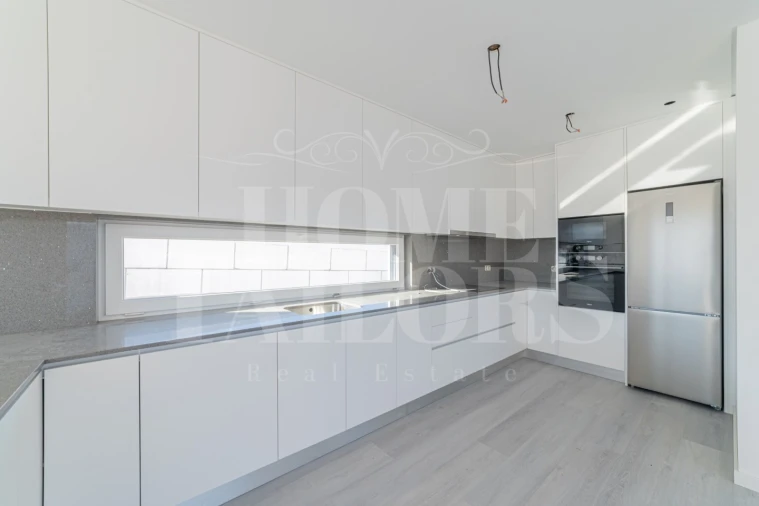 Moradia T4 para Venda em São Pedro da Cadeira Foto 4