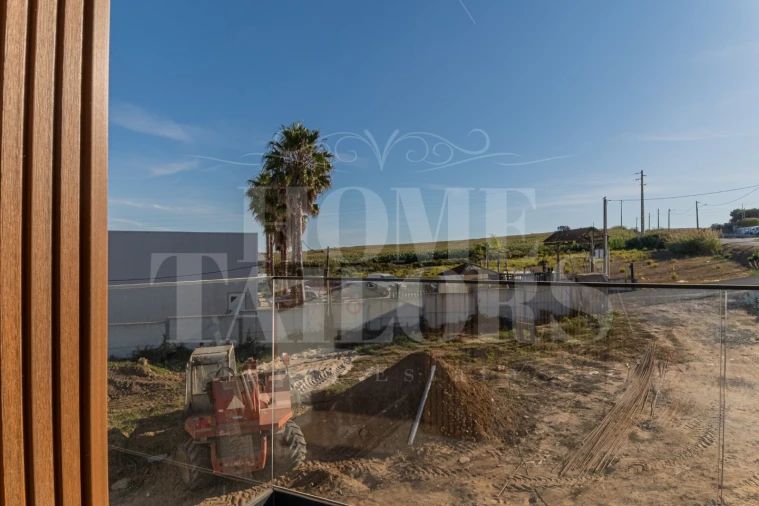 Moradia T4 para Venda em São Pedro da Cadeira Foto 32