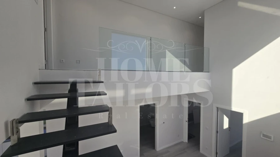 Moradia T4 para Venda em São Pedro da Cadeira Foto 31