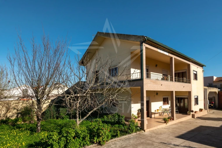 Moradia T5 para Venda em A dos Francos