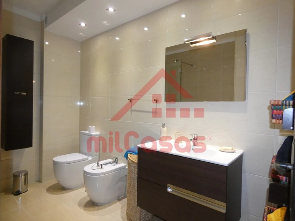 Apartamento T2 para Arrendamento em A dos Cunhados e Maceira Foto 15