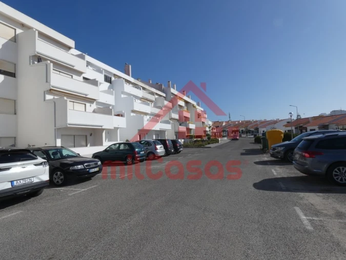 Apartamento T2 para Arrendamento em A dos Cunhados e Maceira Foto 27