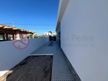 Moradia T4 para Venda em Fernao Ferro