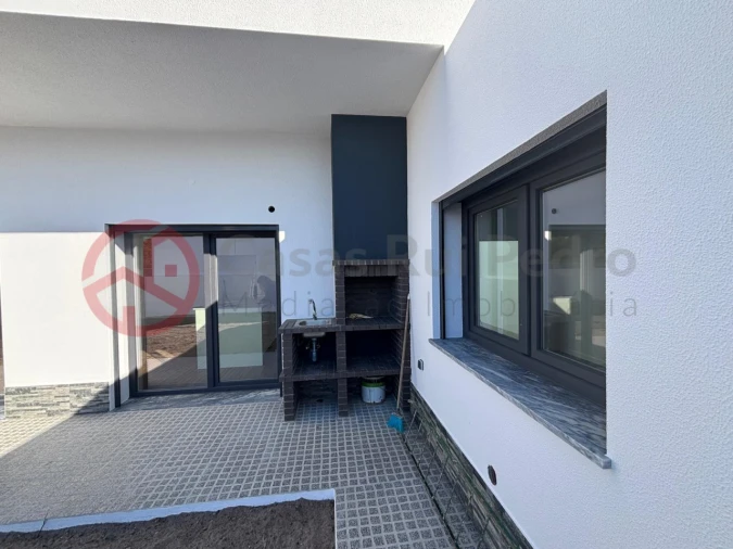 Moradia T4 para Venda em Fernao Ferro Foto 10
