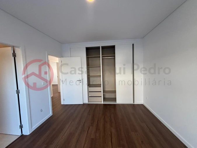 Moradia T4 para Venda em Fernao Ferro Foto 34