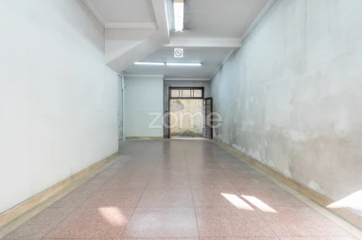 Negócio para Venda em Cedofeita, Santo Ildefonso, Sé, Miragaia, São Nicolau e Vitória
