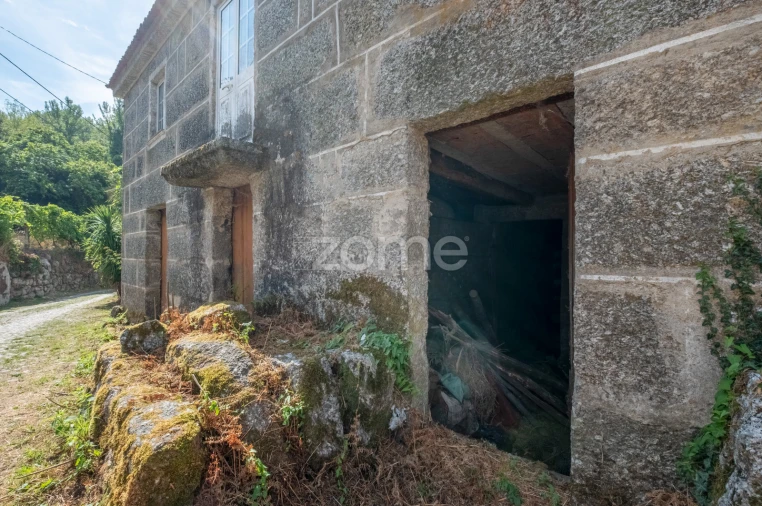 Moradia T3 para Venda em Gove Foto 24