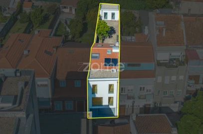 Moradia T4 para Venda em Paranhos