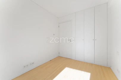Moradia T4 para Venda em Paranhos