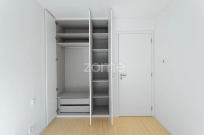 Moradia T4 para Venda em Paranhos