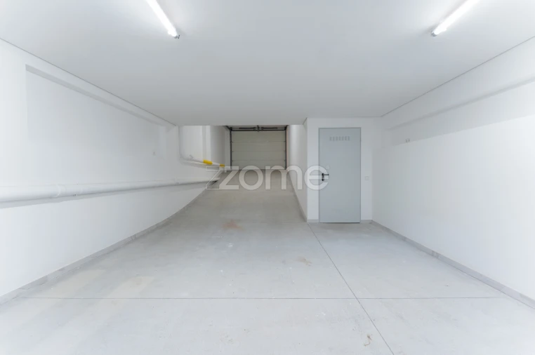 Moradia T4 para Venda em Paranhos Foto 33