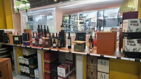 Loja para Cedência de Quotas em Quinta do Conde