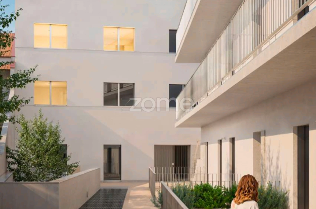 Apartamento T2 para Venda em Campanhã Foto 4