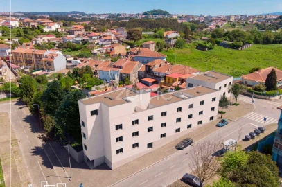 Apartamento T2 para Venda em Campanhã