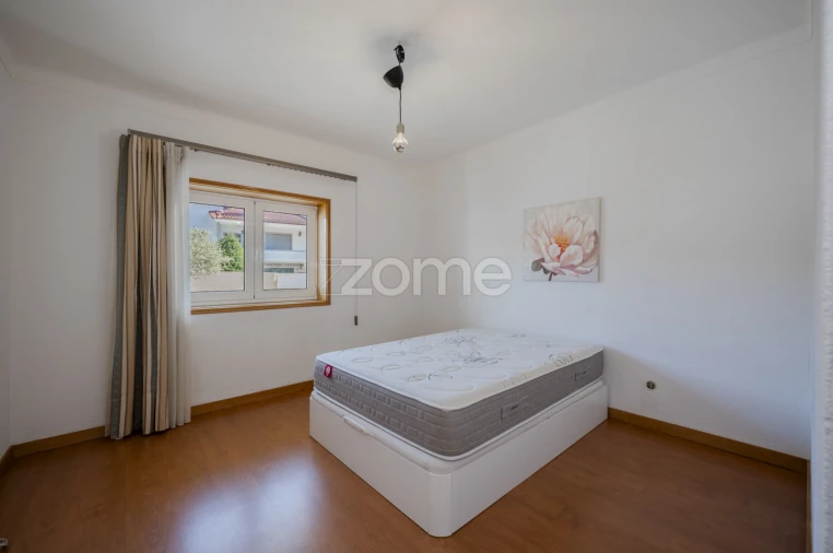 Moradia T5 para Venda em Ruivães e Novais Foto 9