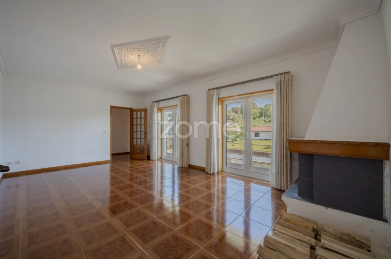 Moradia T5 para Venda em Ruivães e Novais Foto 18