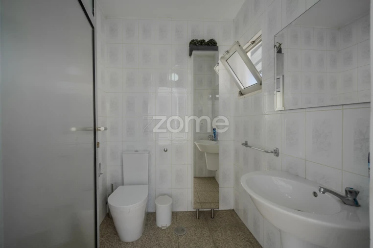 Moradia T5 para Venda em Ruivães e Novais Foto 34