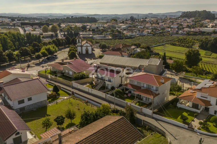 Moradia T5 para Venda em Ruivães e Novais Foto 36