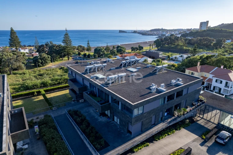 Apartamento T3 para Venda em Rosto do Cão (Livramento) Foto 40