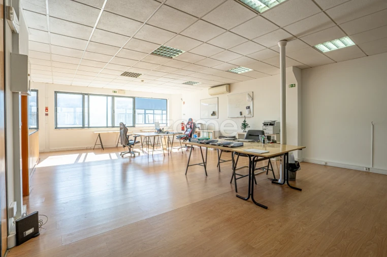 Negócio para Trespasse em Santa Maria e São Miguel, São Martinho, São Pedro Penaferrim Foto 5