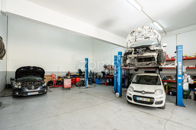 Negócio para Trespasse em Santa Maria e São Miguel, São Martinho, São Pedro Penaferrim Foto 12