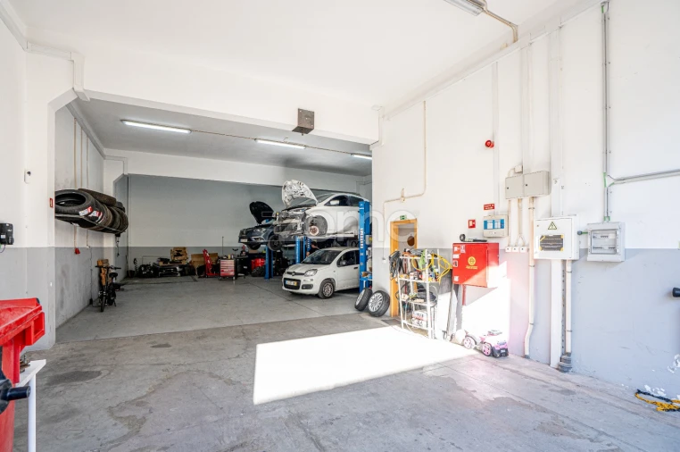 Negócio para Trespasse em Santa Maria e São Miguel, São Martinho, São Pedro Penaferrim Foto 17