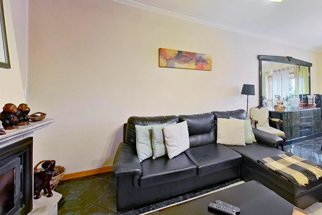 Apartamento T2 para Venda em Mafamude e Vilar do Paraíso Foto 4