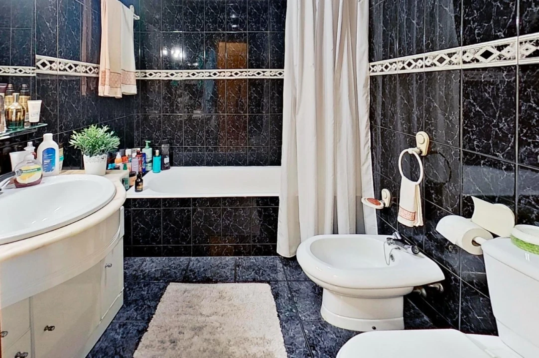 Apartamento T2 para Venda em Mafamude e Vilar do Paraíso Foto 13