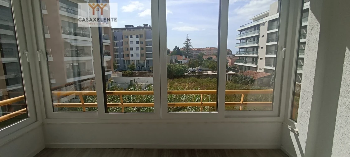 Apartamento T3 para Arrendamento em Carcavelos e Parede Foto 3
