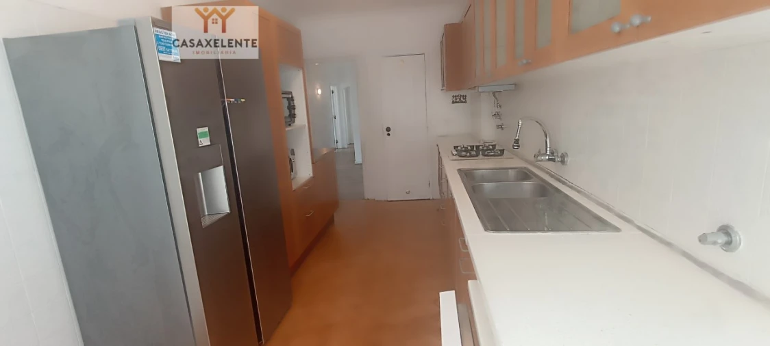 Apartamento T3 para Arrendamento em Carcavelos e Parede Foto 8