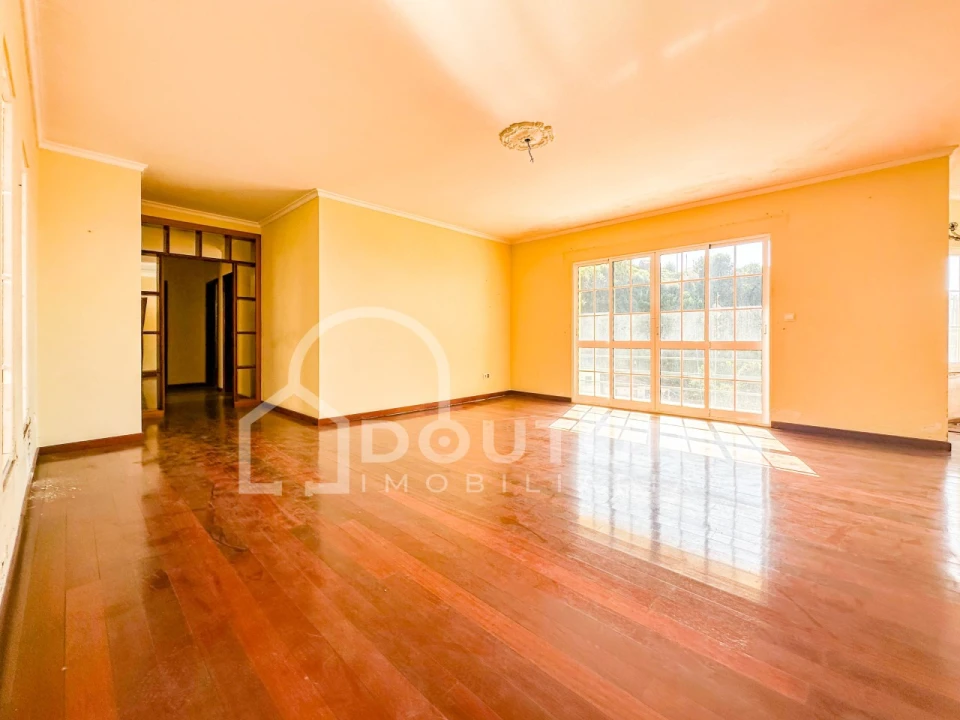 Moradia T3 para Venda em Canhas Foto 10