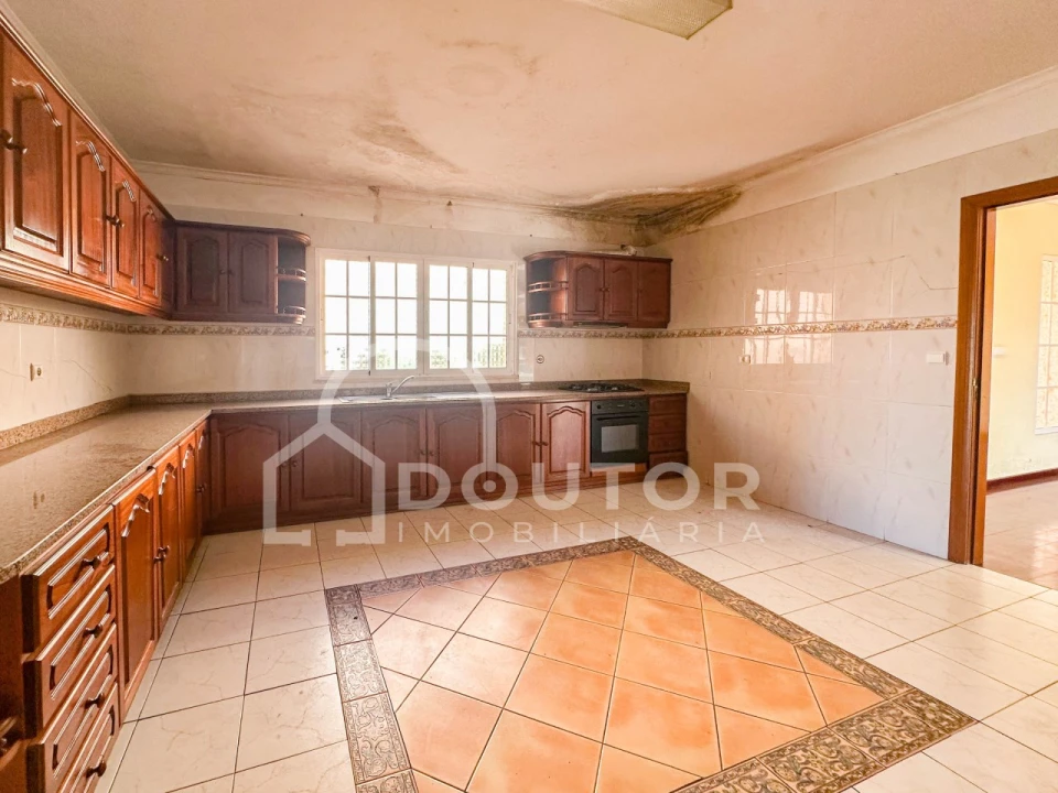 Moradia T3 para Venda em Canhas Foto 15