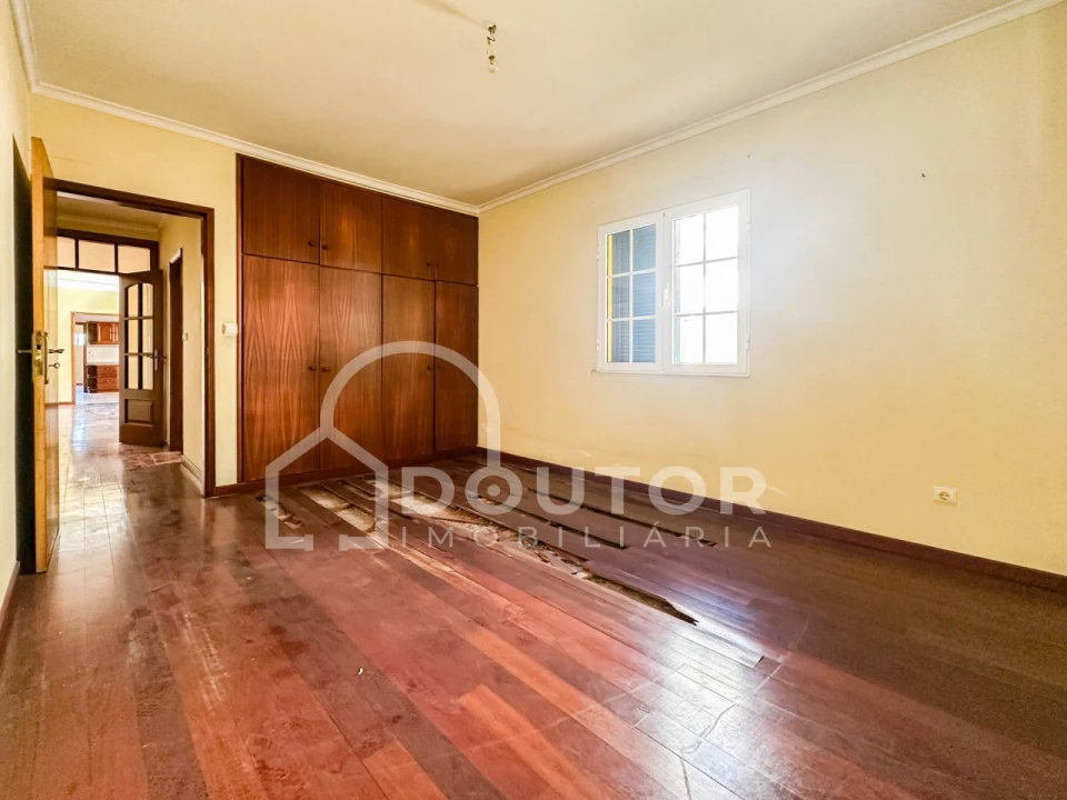 Moradia T3 para Venda em Canhas Foto 23