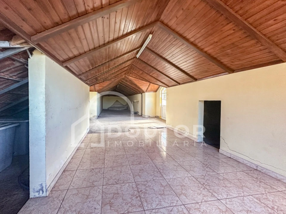 Moradia T3 para Venda em Canhas Foto 24