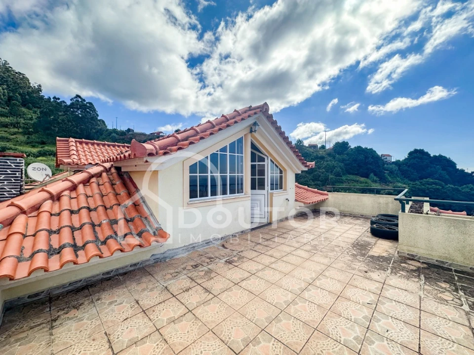 Moradia T3 para Venda em Canhas Foto 26