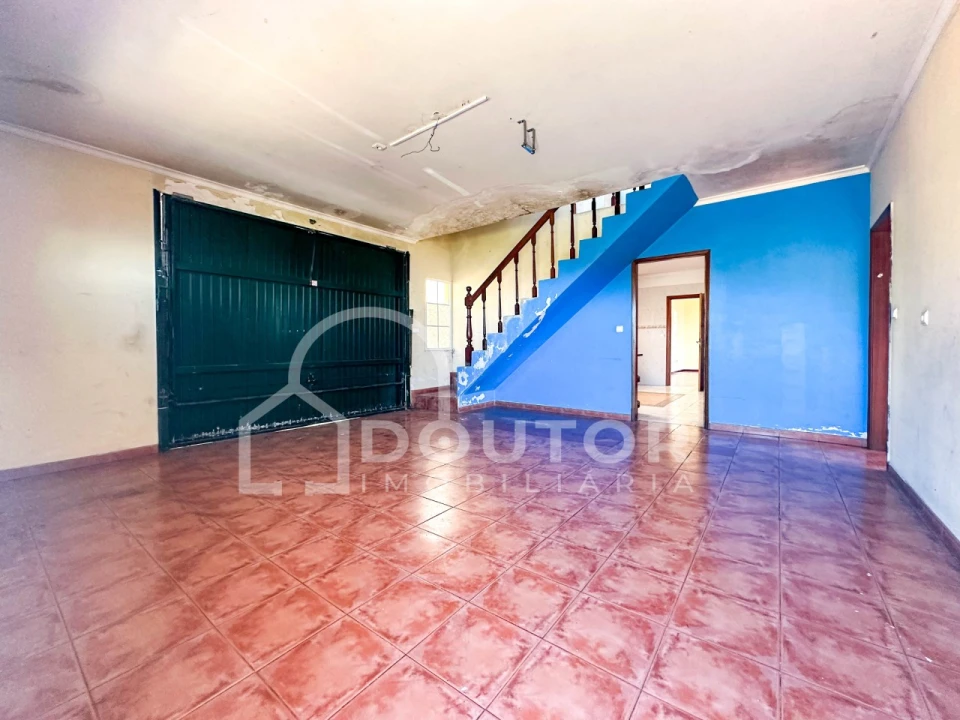 Moradia T3 para Venda em Canhas Foto 33