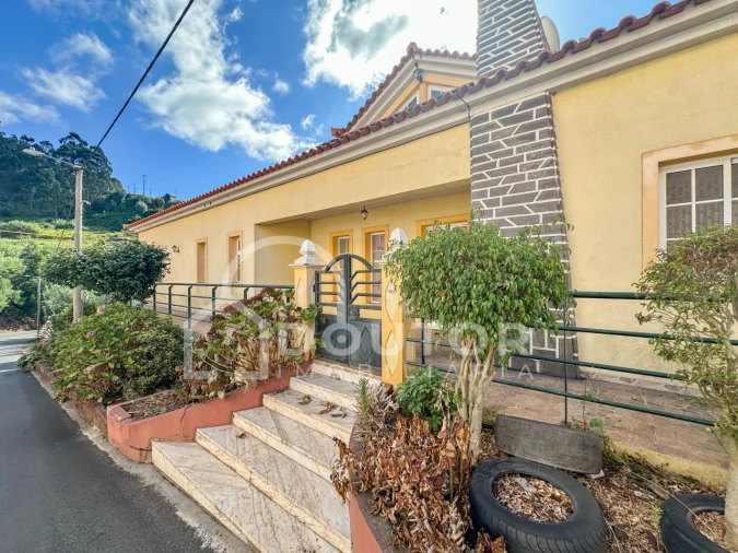 Moradia T3 para Venda em Canhas