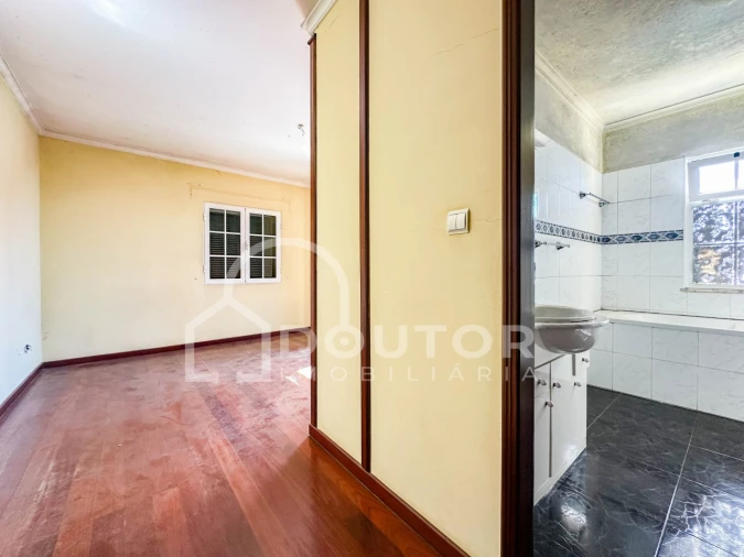 Moradia T3 para Venda em Canhas Foto 16