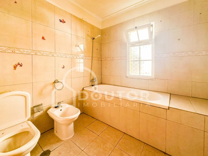 Moradia T3 para Venda em Canhas Foto 22