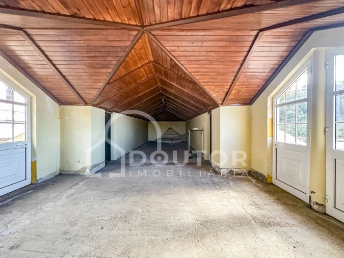 Moradia T3 para Venda em Canhas Foto 25