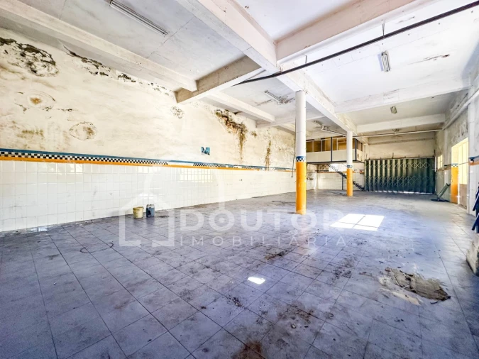 Moradia T3 para Venda em Canhas Foto 30