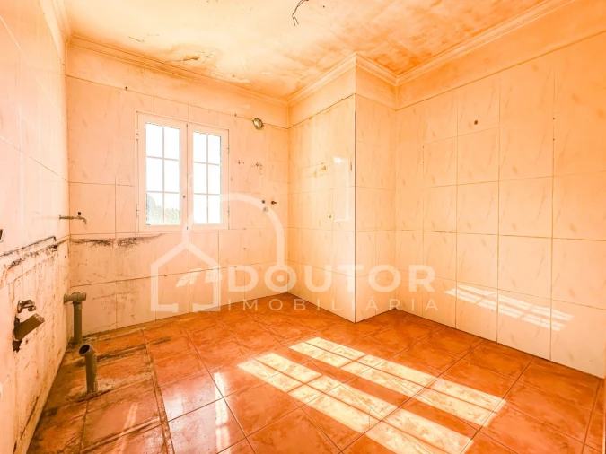 Moradia T3 para Venda em Canhas Foto 32