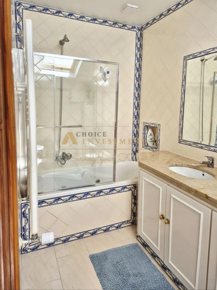 Moradia T5 para Venda em Cascais e Estoril Foto 27