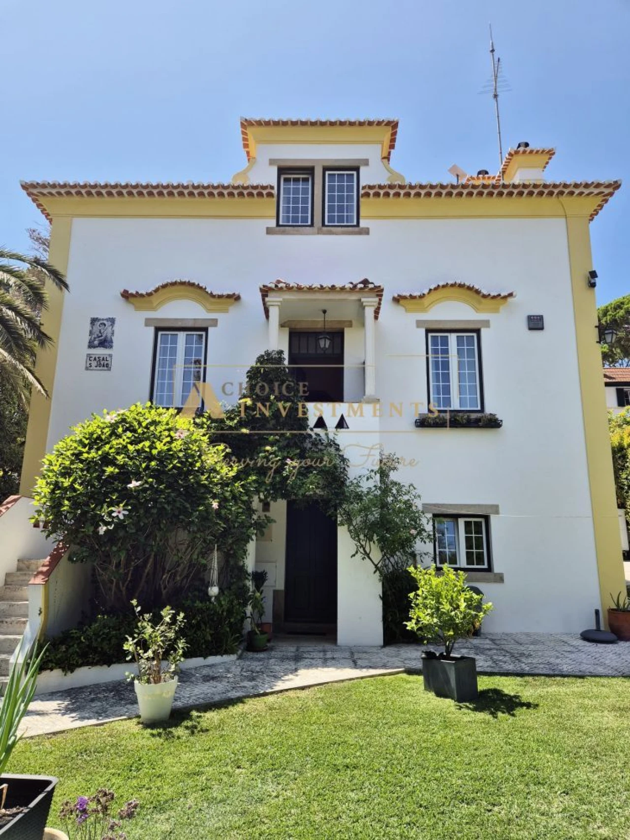 Moradia T5 para Venda em Cascais e Estoril Foto 1