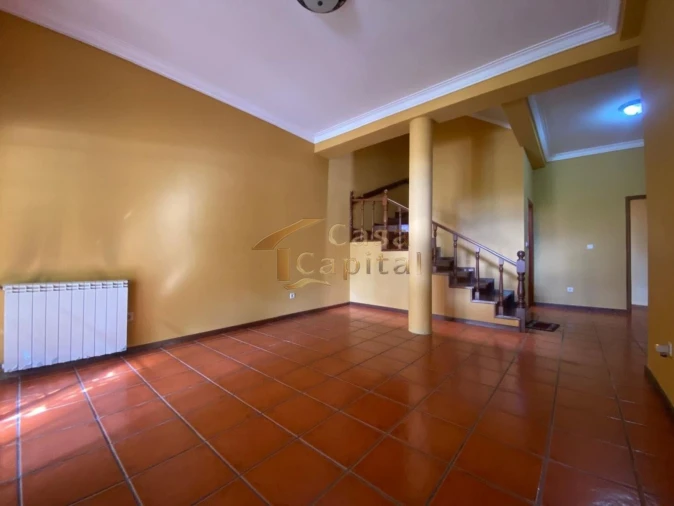 Moradia T4 para Venda em Nossa Senhora da Conceição, São Pedro e São Dinis Foto 4