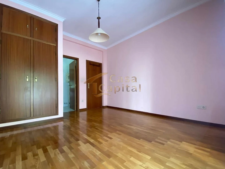 Moradia T4 para Venda em Nossa Senhora da Conceição, São Pedro e São Dinis Foto 24