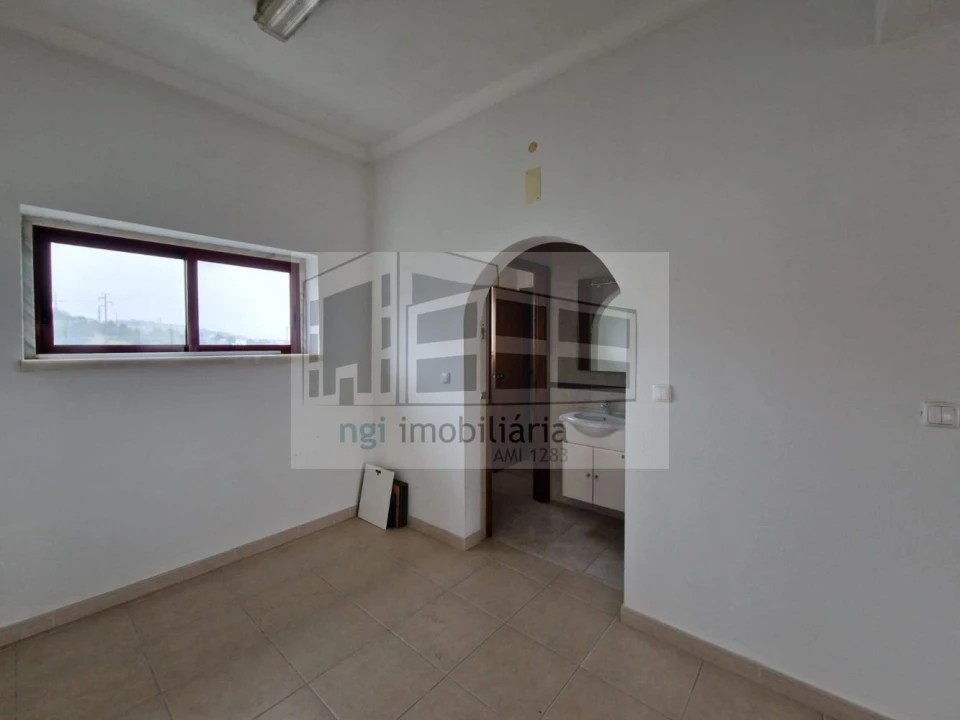 Loja para Venda em Alverca do Ribatejo e Sobralinho Foto 9