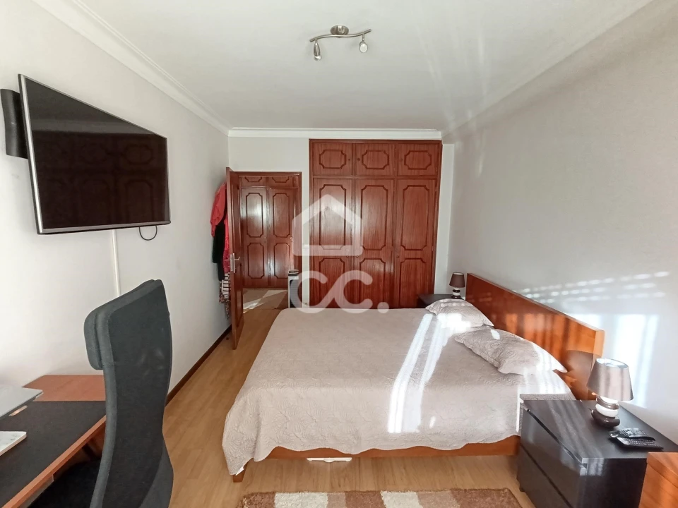 Apartamento T2 para Venda em Custoias Foto 7