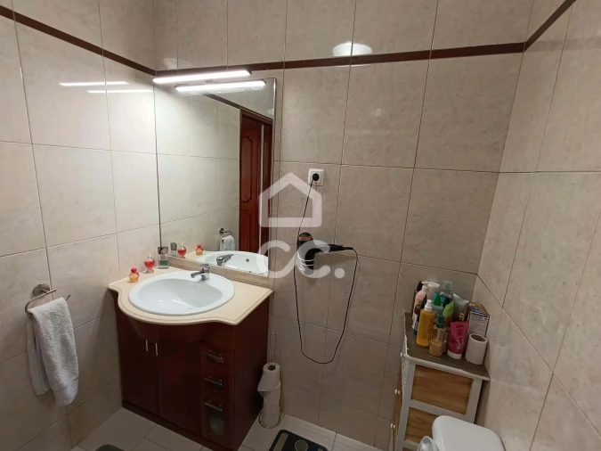 Apartamento T2 para Venda em Custoias Foto 18